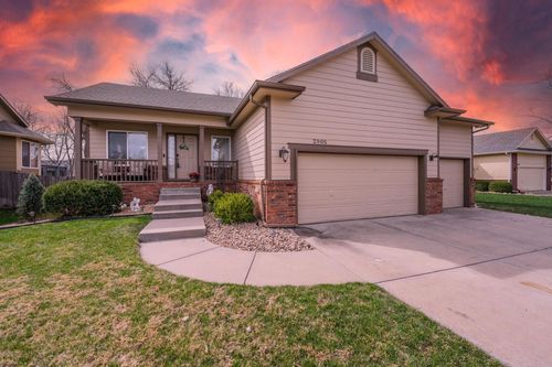 2905 E Lanners Cir, Wichita, KS, 67219-3028 | Card Image