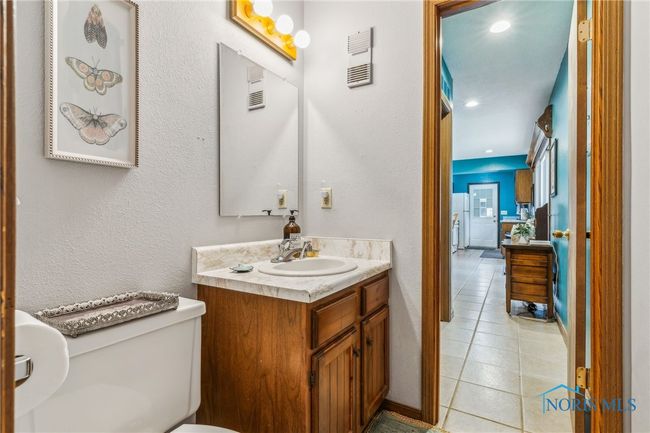 6727 Pelton Dr, House other with 3 bedrooms, 2 bathrooms and 2 parking in Whitehouse OH | Image 25