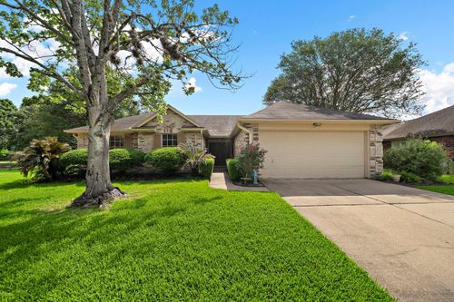 907 S Peach Hollow Ct, Pearland, TX, 77584-8051 | Card Image