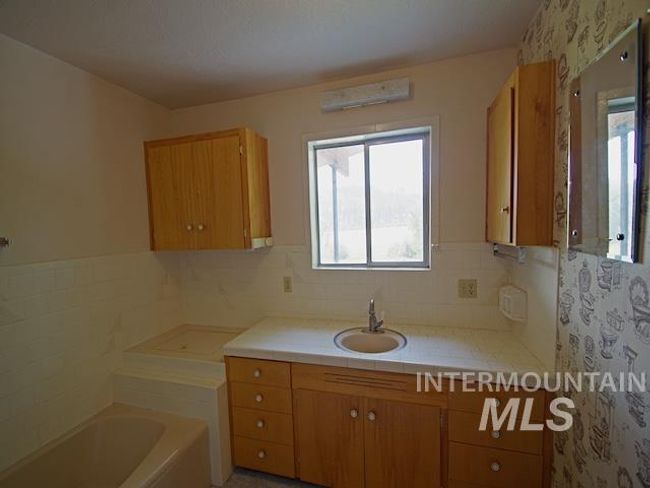 2671 W Fork Rd, House other with 4 bedrooms, 2 bathrooms and 4 parking in Fruitvale ID | Image 24