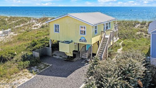 5227 E Beach Dr, Oak Island, NC, 28465-5046 | Card Image