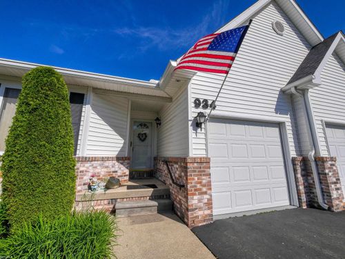 934 Lighthouse Drive, Marysville, MI, 48040 | Card Image