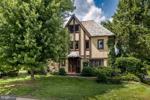 56 Pennsylvania Ave, Flemington, NJ, 08822-1222 | Card Image