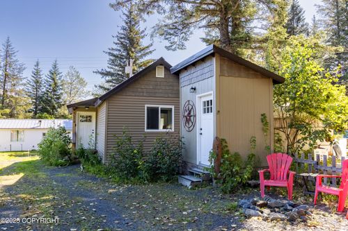 514 First Ave, Seward, AK, 99664 | Card Image