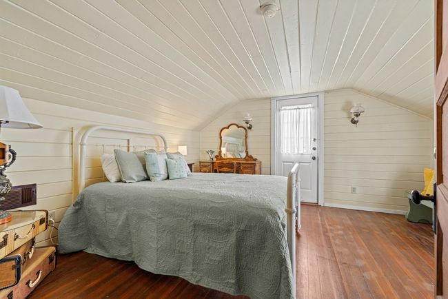 202 S Bowie St, Home with 5 bedrooms, 6 bathrooms and 1 parking in Fredericksburg TX | Image 23