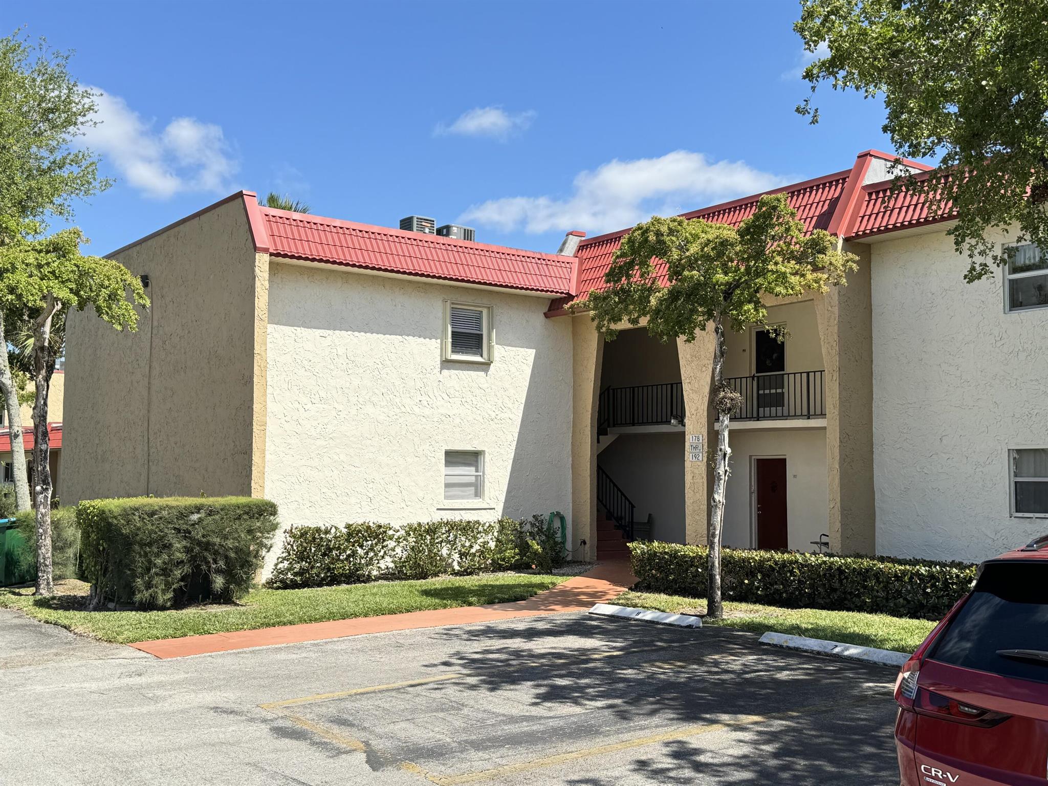 Lake Evelyn Dr, West Palm Beach, FL 33411