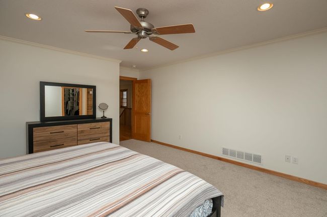 23-web-or-mls-23-Primary Bedroom.jpg | Image 23