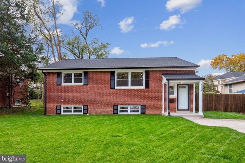 7118 Kerr Dr, Springfield, VA, 22150-3634 | Card Image