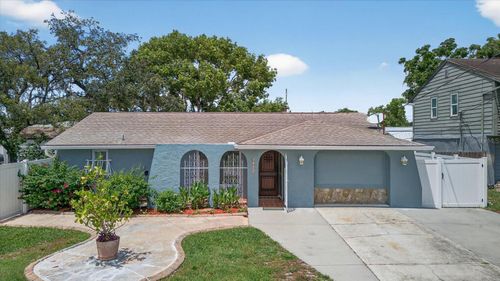8611 Jolly Roger Dr, HUDSON, FL, 34667-4125 | Card Image