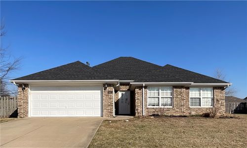 441 Kate Dr, Centerton, AR, 72719-9432 | Card Image