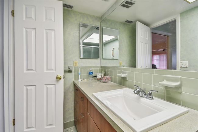Primary Bath | Image 13