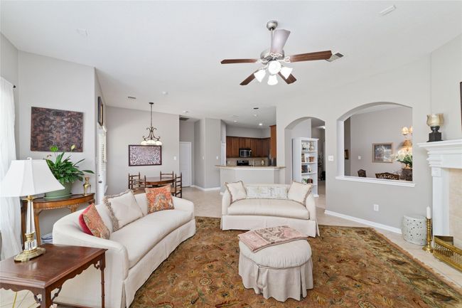 28035 Emma Gardens Ln, House other with 4 bedrooms, 2 bathrooms and 2 parking in Spring TX | Image 11