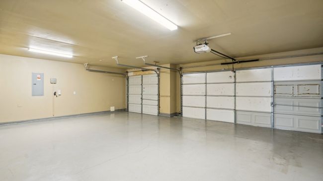 613 W Sheila Cir, House other with 4 bedrooms, 2 bathrooms and null parking in Joshua TX | Image 37