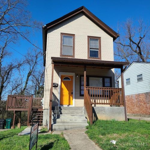 3585 Purdue St, Cincinnati, OH, 45220 | Card Image