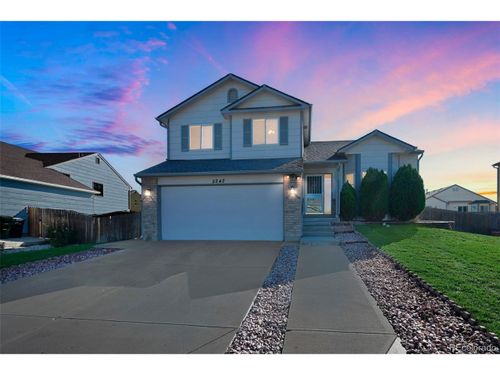 5242 Elkhart St, Denver, CO, 80239-6041 | Card Image