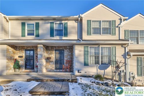 521 S New St, Nazareth, PA, 18064-2904 | Card Image