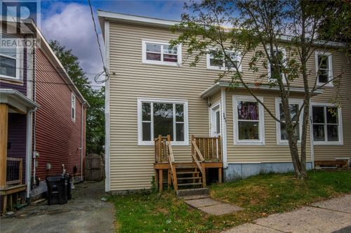 17 Golf Ave, St. John's, NL, A1C5C5 | Card Image