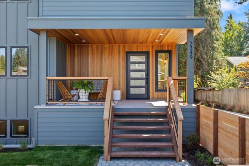 2349 Ne 127th Street, Seattle, WA, 98125 | Card Image