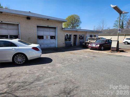 20904 Catawba Ave, Cornelius, NC, 28031-8501 | Card Image