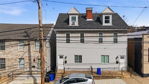 95 Wyoming St, Mt Washington, PA, 15211-1733 | Card Image