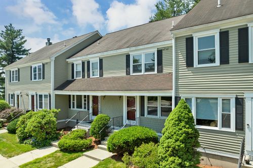 48 Cadogan Way, Nashua, NH, 03062-2255 | Card Image