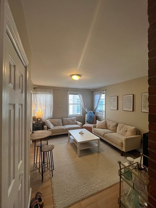 2-317 Silver St, Boston, MA, 02127-2271 | Card Image