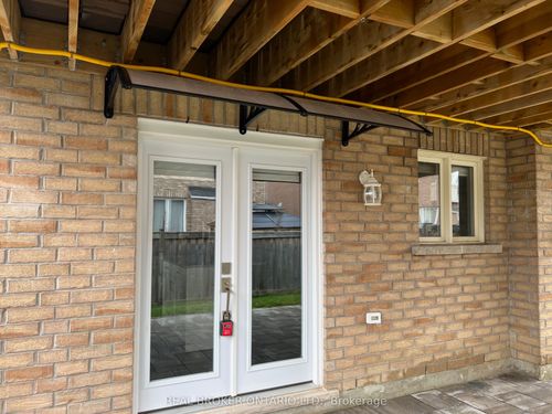 70 Juglans Cres, Stouffville, ON, L4A1S5 | Card Image