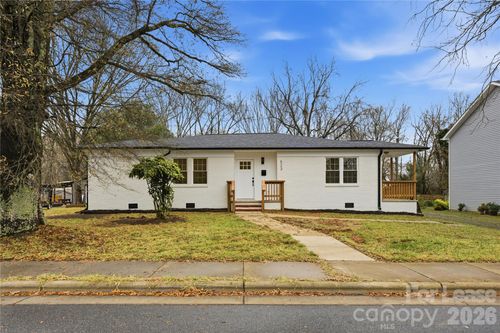 523 Biltmore St, Mooresville, NC, 28115-3008 | Card Image