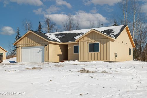 2641 N Cottage Hill Dr, Palmer, AK, 99645-9146 | Card Image