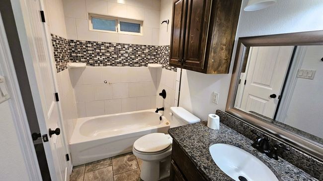 613 N Adams St, House other with 3 bedrooms, 3 bathrooms and 1 parking in San Angelo TX | Image 9