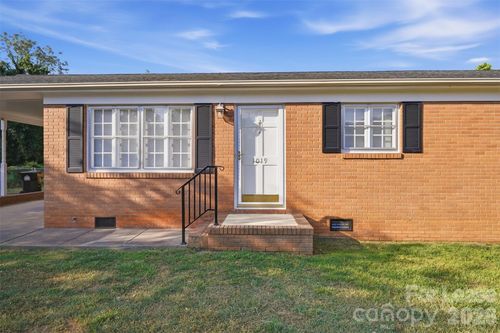 1019 Carmel Dr, Gastonia, NC, 28056-8014 | Card Image