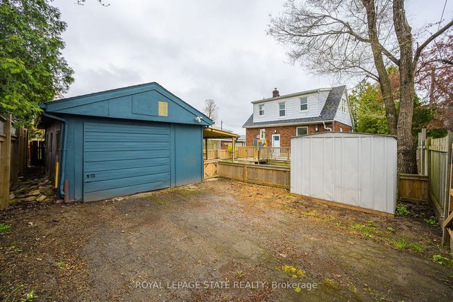 137 Allenby Ave, House other with 3 bedrooms, 3 bathrooms and 7 parking in Hamilton ON | Image 33
