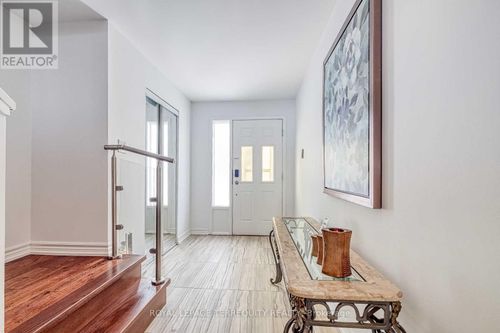 26 Nebula Star Way, Toronto, ON, M2J1M8 | Card Image