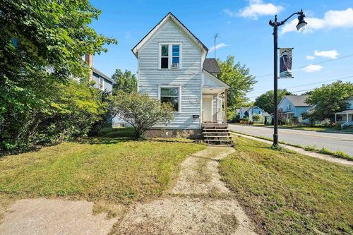 1000 17th Avenue, Menominee, MI, 49858 | Card Image