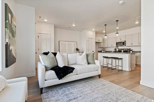 17-2893 S Gabelich Ln, West Valley City, UT, 84128-2734 | Card Image