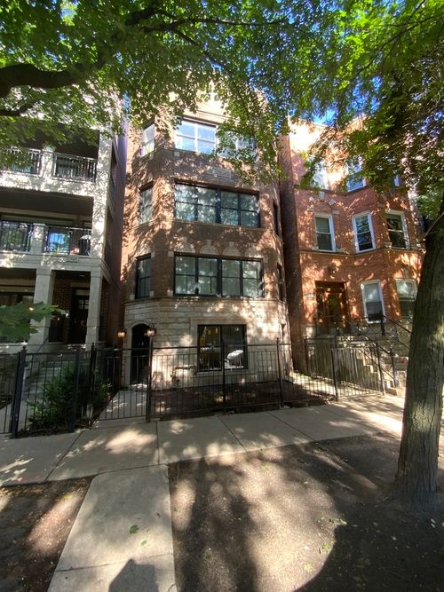 3-3541 Reta Ave, Chicago, IL, 60657-1782 | Card Image