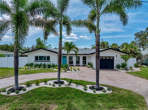 6709 Cardinal Dr S, St Petersburg, FL, 33707-3803 | Card Image