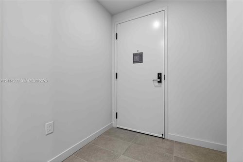 712b-121 Ne 5th St, Miami, FL, 33132-2619 | Card Image