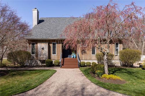 85 Gounod Rd, Westerly, RI, 02891-4634 | Card Image