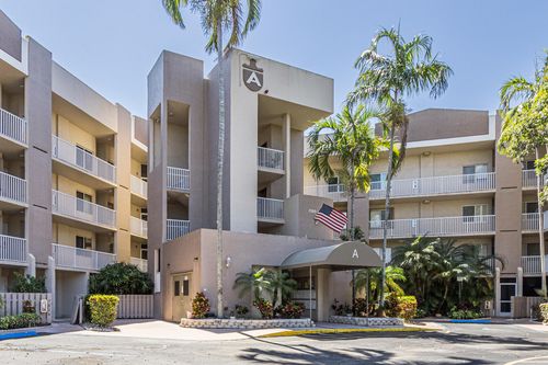 301-7552 Trent Dr, Tamarac, FL, 33321-8831 | Card Image