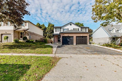 56 Poplar Dr, Cambridge, ON, N3C3X3 | Card Image