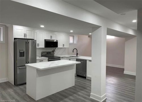 bsmt-401 Old Mud St, Stoney Creek, ON, L8J4A1 | Card Image