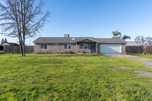 4212 Merritt Dr, Traver, CA, 93673-7115 | Card Image