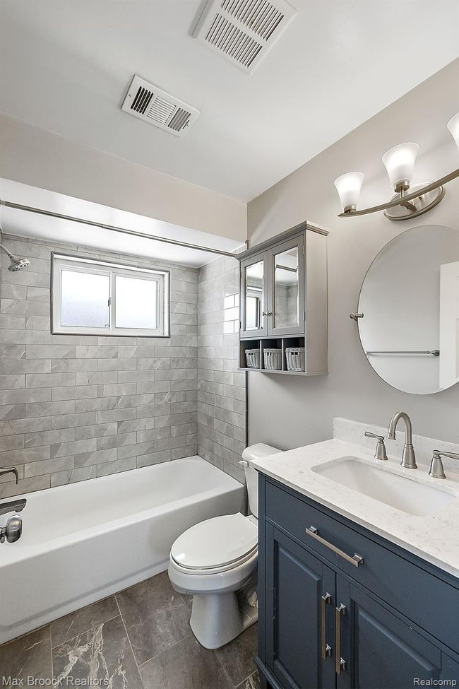 APT-4 - 3905 Devon Rd, Condo with 1 bedrooms, 1 bathrooms and null parking in Royal Oak MI | Image 18