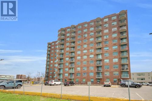 811-1440 Heron Road, Ottawa, ON, K1V0X2 | Card Image