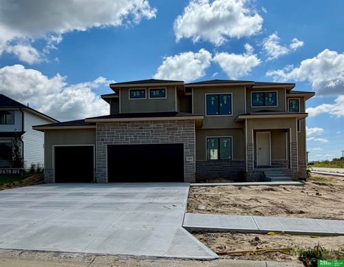 5401 N 196th Ave, Elkhorn, NE, 68022-5390 | Card Image