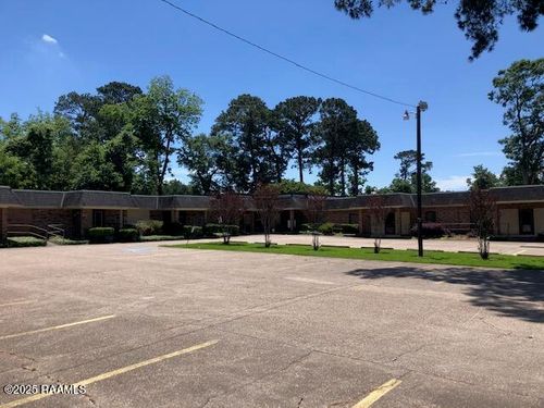 e-3414 Moss St, Lafayette, LA, 70507-6107 | Card Image