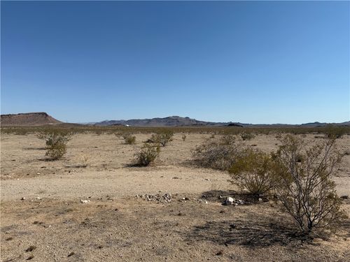 40 Oatman Hwy Highway, Golden Valley, AZ, 86413 | Card Image