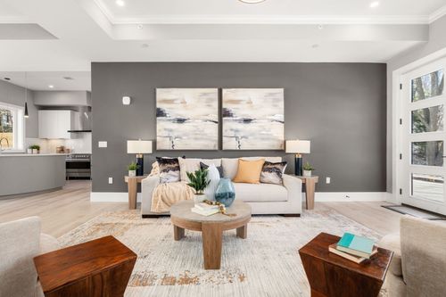 26-26 Wilson Cir, Newton, MA, 02461-1111 | Card Image
