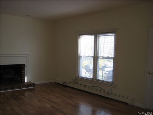 b-117 Blydenburg Ave, Smithtown, NY, 11787-1876 | Card Image